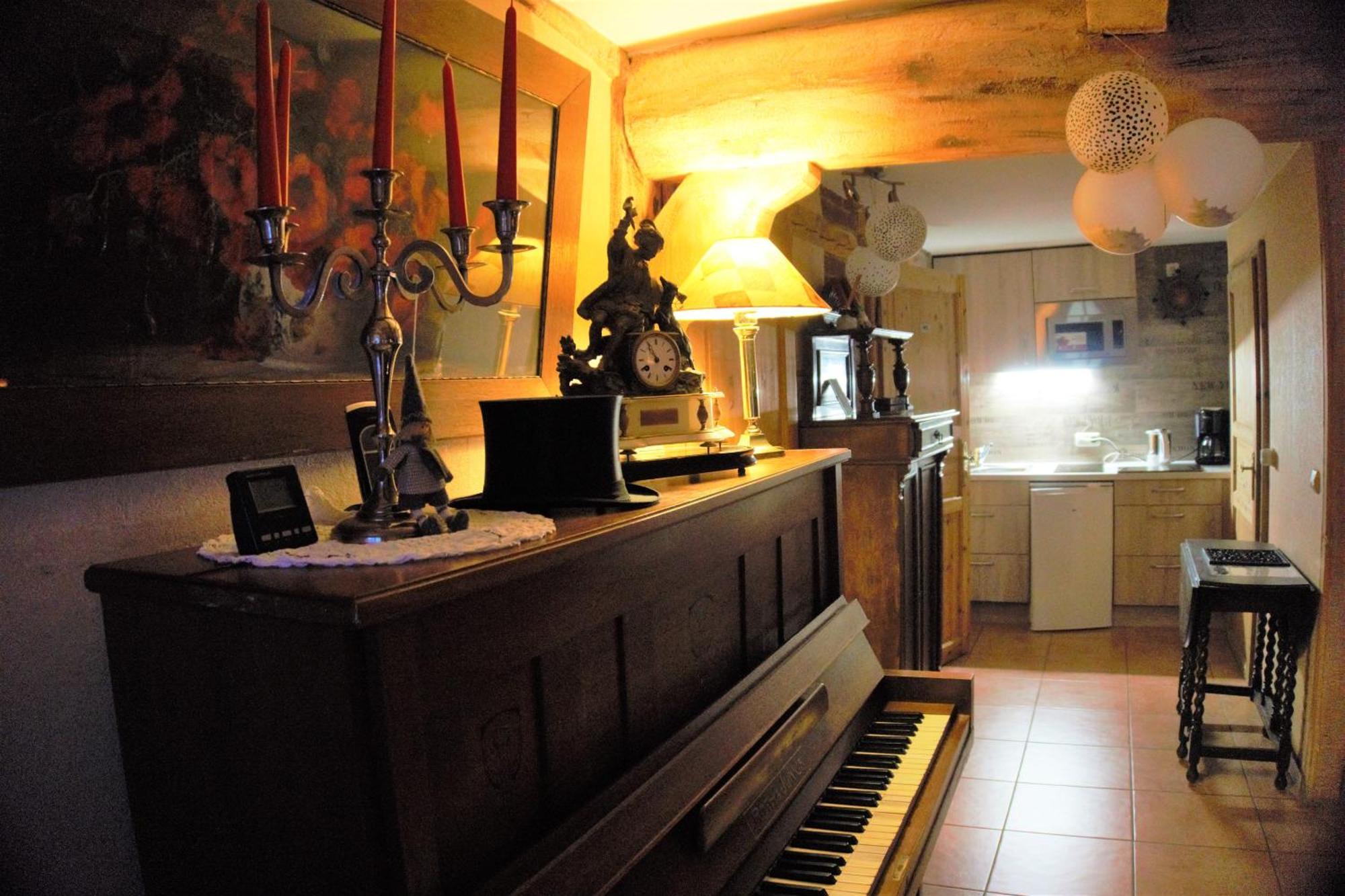 Altes Landhaus Oste, Klavier Appartement, 2 Zimmer Mit Kamin Hemmoor Экстерьер фото